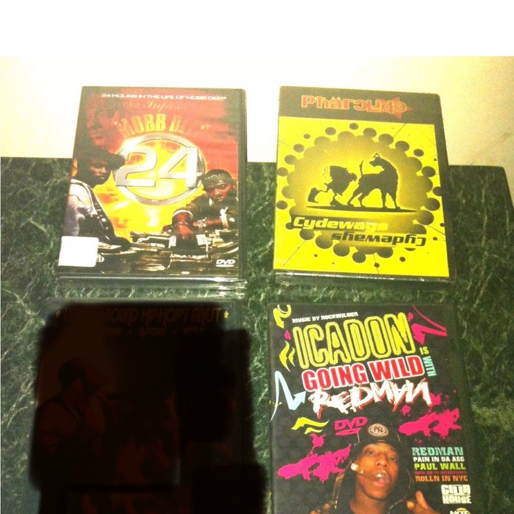 1X MOBB DEEP DVD

1X Redman /Icadon  DVD

1X THE PHARCYDE DVD